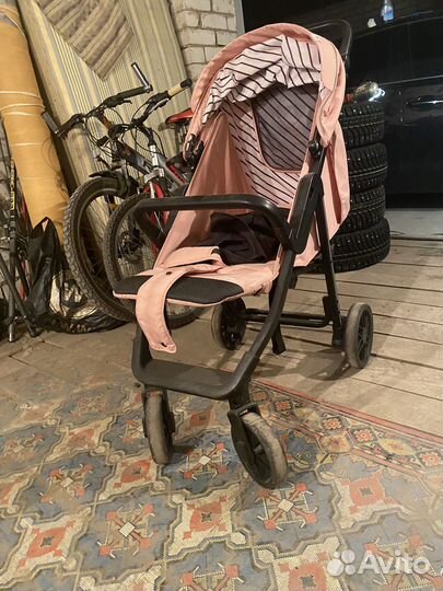 Коляска прогулочная, складкая