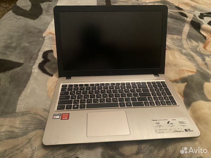Ноутбук asus
