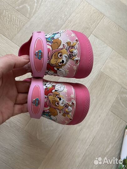 Кроссовки,сабо,сандали для девочки 23-24