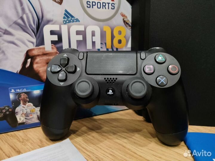 Sony Playstation 4 1000гб (1тб) +2 геймпада+Fifa