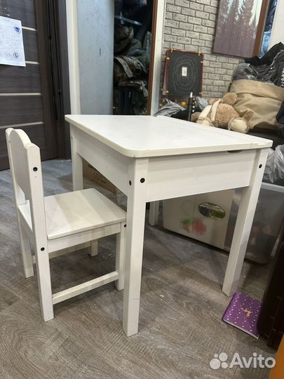 Детский стол и стул IKEA