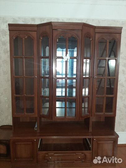 Буфеты и серванты бу