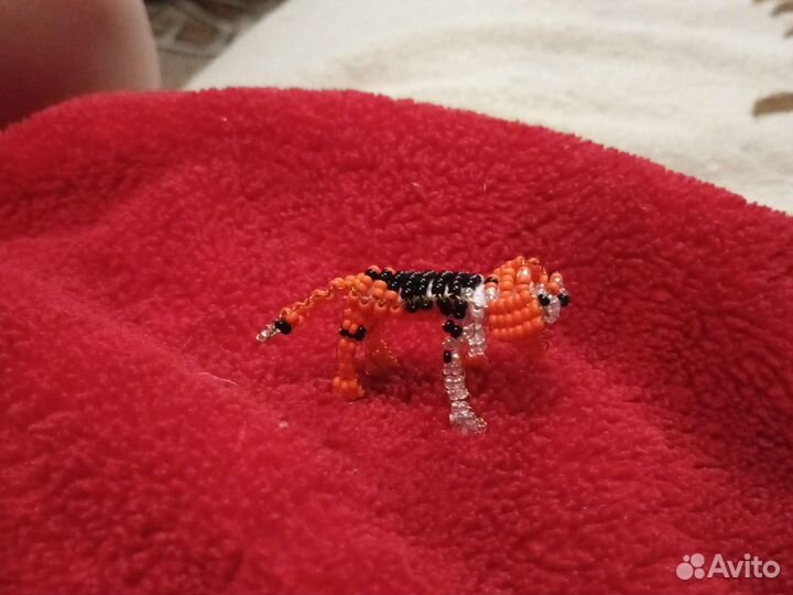 Собака из бисера