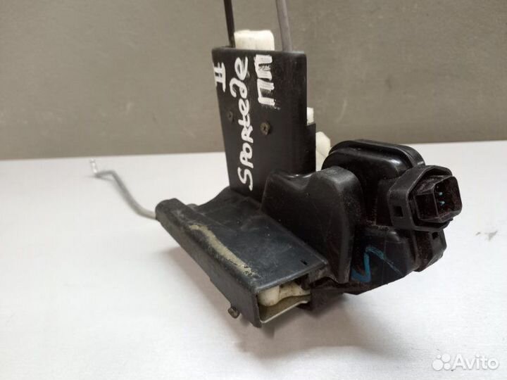 Замок двери передний правый Kia Sportage 2 2008