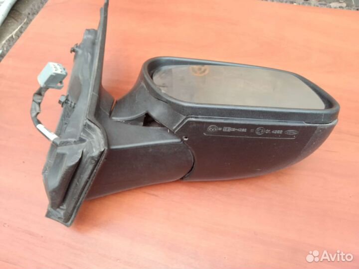 Зеркало Ford Focus 2