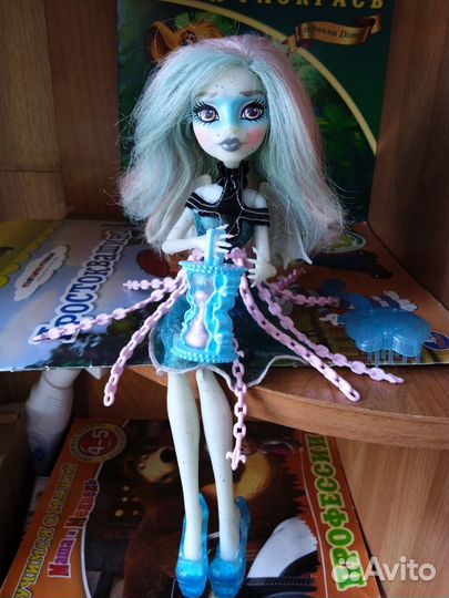 Кукла монстер хай Рошель призрачно