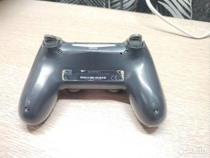 Джойстик на PS4