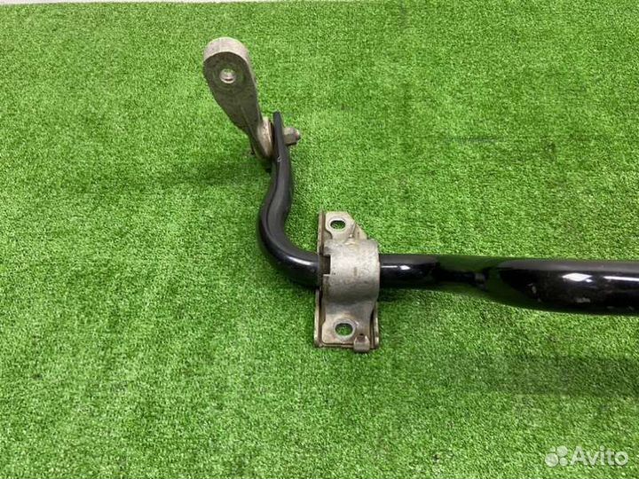 Стабилизатор передний Mercedes E-Class W213