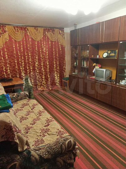 Комната 18 м² в 3-к., 1/5 эт.