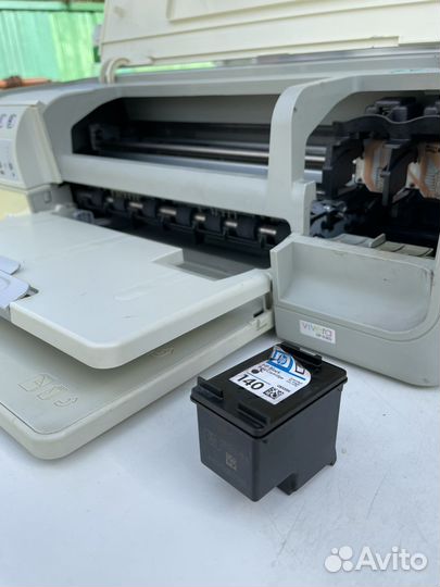 Цветной струйный принтер HP Deskjet D4363