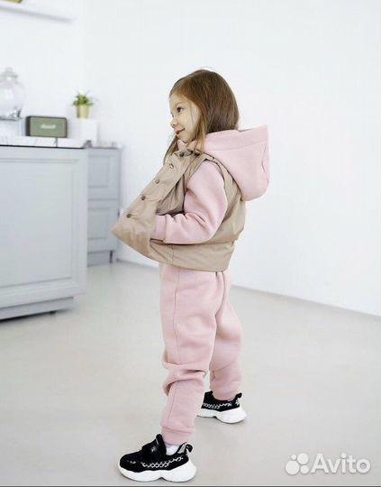 Жилетка детская новая