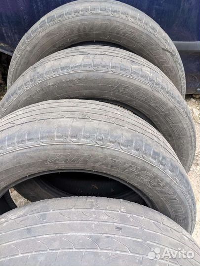 Bridgestone Dueler H/P Sport 215/60 R17