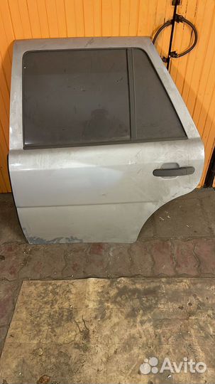 Продаю дверь заднюю левую