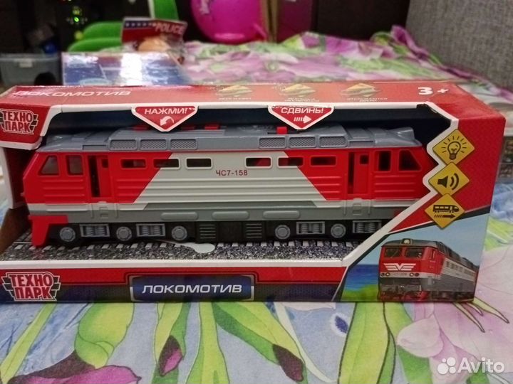 Локомотив,коллекционная пластиковая модель