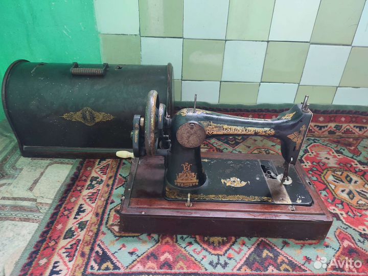 Швейная машина Singer