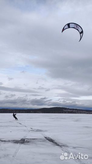 Кайты Fluid Kiteboarding 12м и 17м 2012г