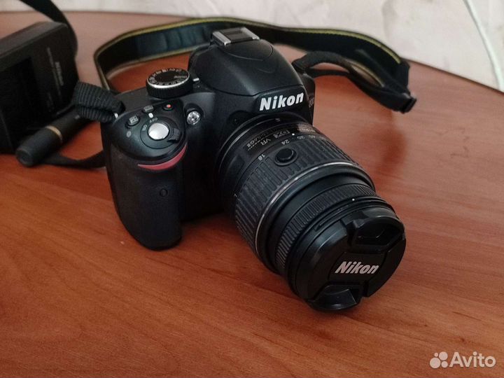 Зеркальный фотоаппарат Nikon
