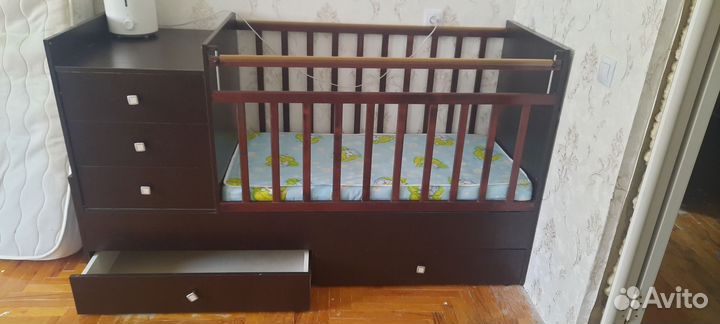 Детская кроватка