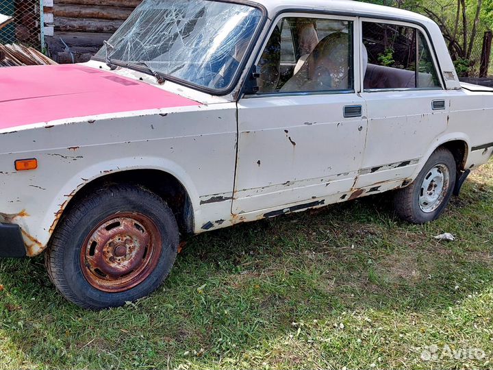 ВАЗ 2105 1.2 МТ, 1989, битый, 200 000 км