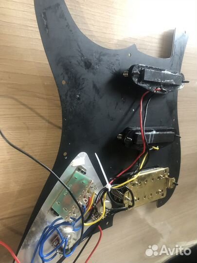 Пикгард fender stratocaster для электрогитары