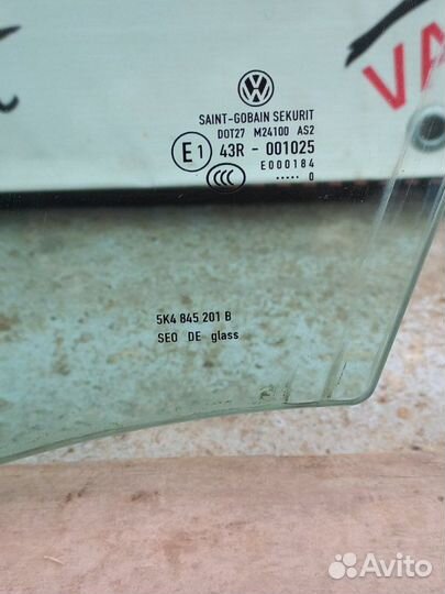 Стекло двери переднее левое Volkswagen Golf 6 1.6