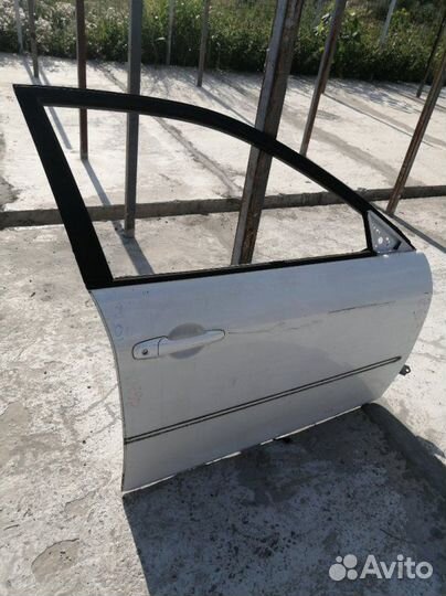 Дверь передняя правая Mazda 6 GG