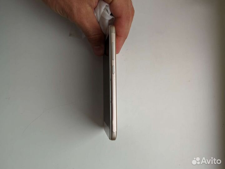 Телефон Xiaomi redmi 4x