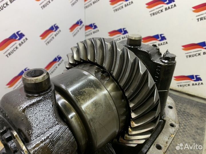 Редуктор средний HY-13120