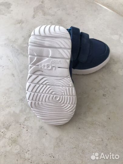 Кроссовки детские UGG 22
