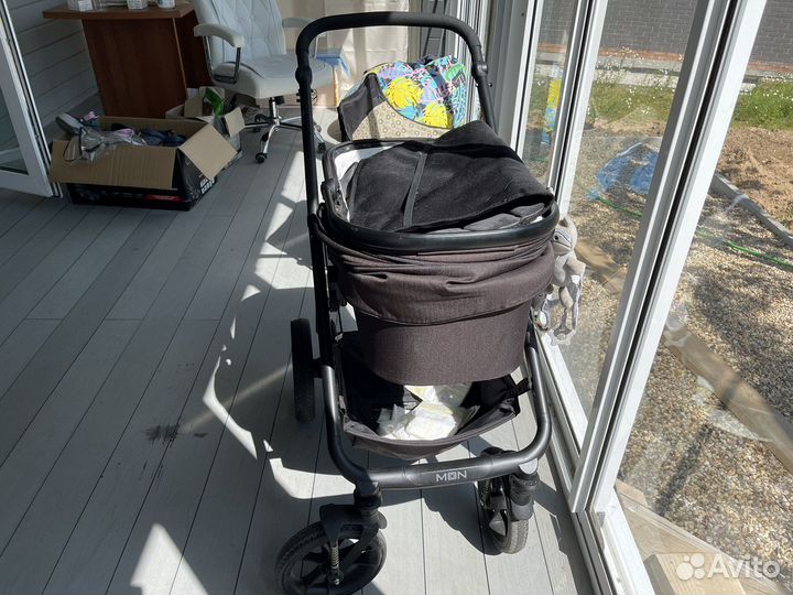 Коляска Moon nuova 2 в 1 плюс автокресло Cybex