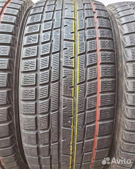 Yokohama Ice Guard IG30 215/50 R17 98T