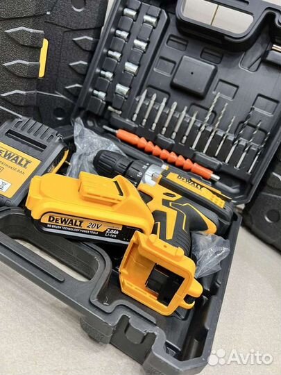 Шуруповерт dewalt 20v