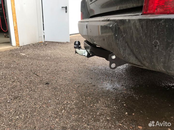 Фаркоп Baltex со штатной электрикой для Lexus LX 2