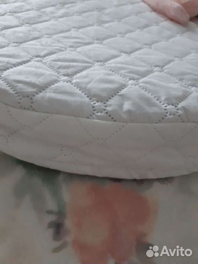 Матрас в круглую кроватку