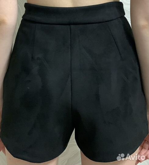 Замшевые шорты