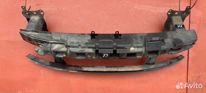 Усилитель бампера передний Vw Passat B6 универсал