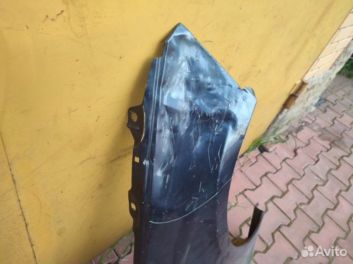 Крыло переднее правое переднее правое Mercedes