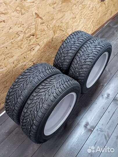 Nokian hakkapeliitta 8.2шт.И 9.2шт