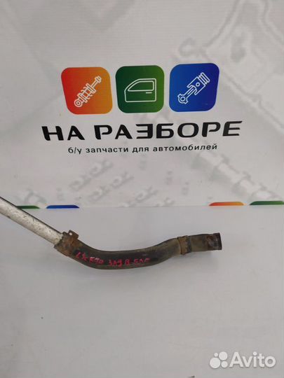 Патрубок системы охлаждения задний Lexus Lx570 3