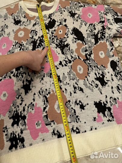 Свитер женский