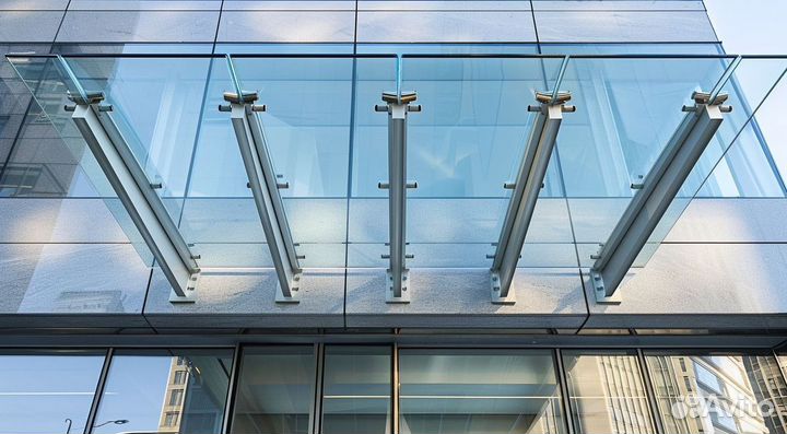 Стеклянный козырек, навес