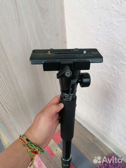 Монопод и площадка Manfrotto