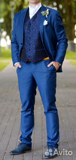 Шикарный свадебный костюм
