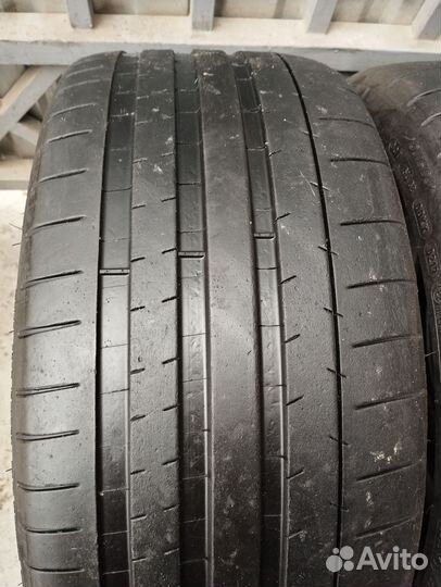 Michelin Pilot Super Sport 245/35 R20 и 275/30 R20