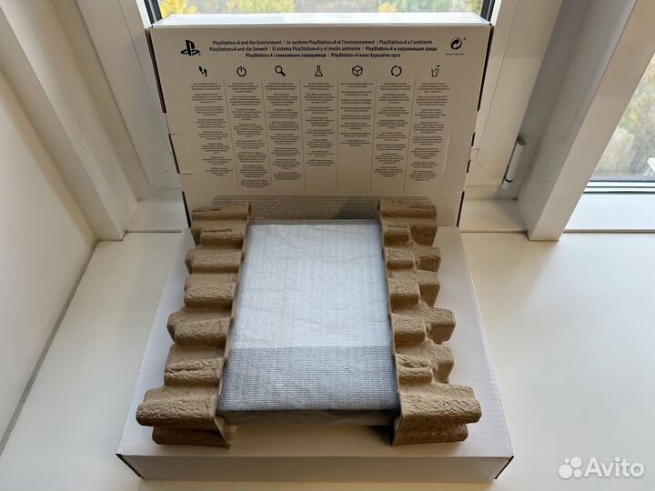 Sony PlayStation 4 Slim 500 GB новая