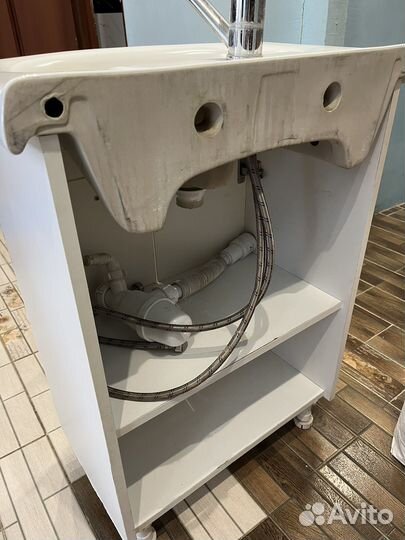 Тумба с раковиной для ванной бу