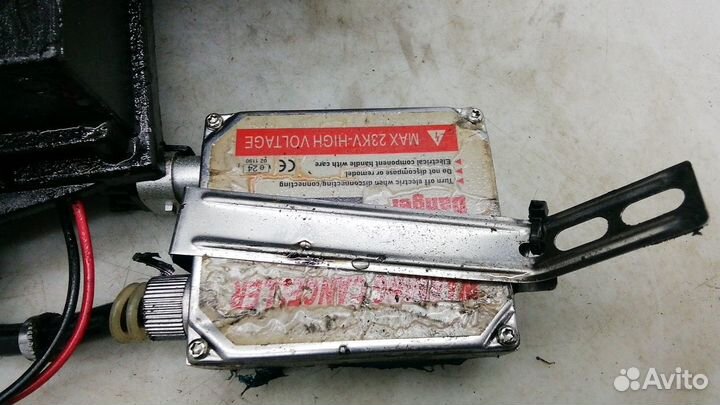 Фара левая Audi A4 B6 2003 8E0941029C