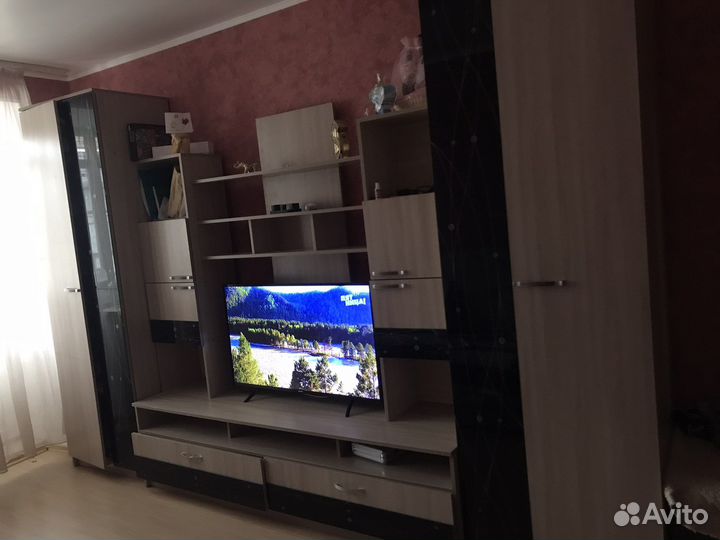 Стенка в гостиную