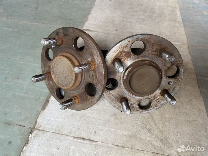 Ступица в сборе задняя Hyundai-Kia 52750-1Cххх