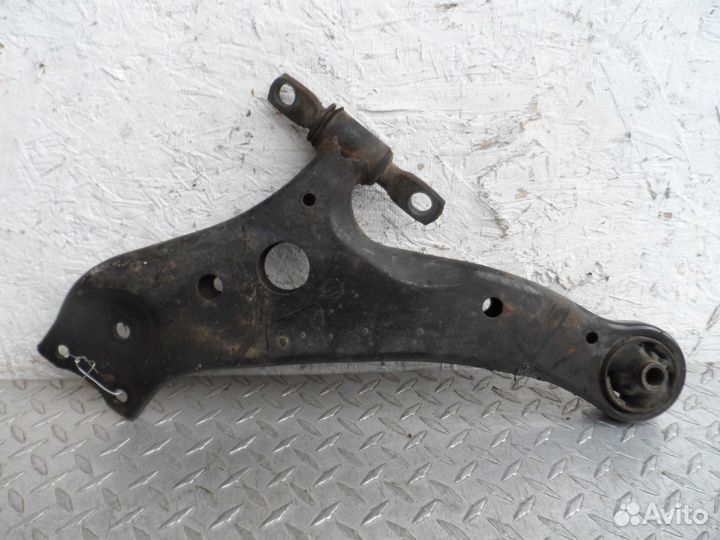 Рычаг передний левый нижний Toyota Venza GV10